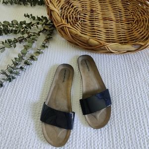 MOSSIMO SANDALS